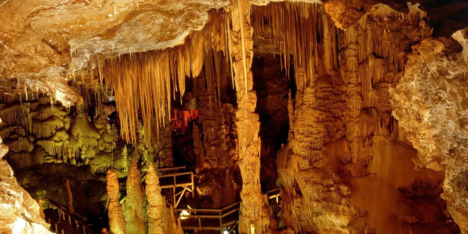 Karaca Mağarası, Gümüşhane