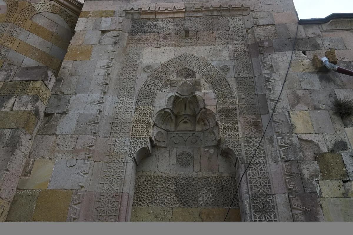 Niğde Alaeddin Camii, Niğde