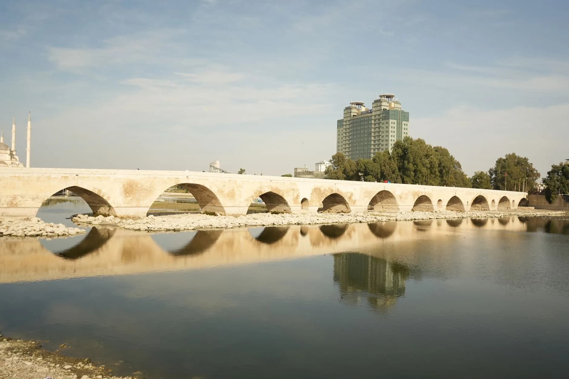 Adana'da Gezilecek Yerler: Tarihi ve Doğal Rotalar
