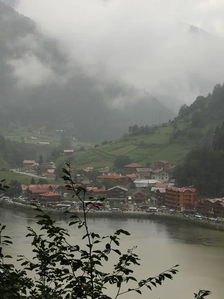 Uzungöl manzarası